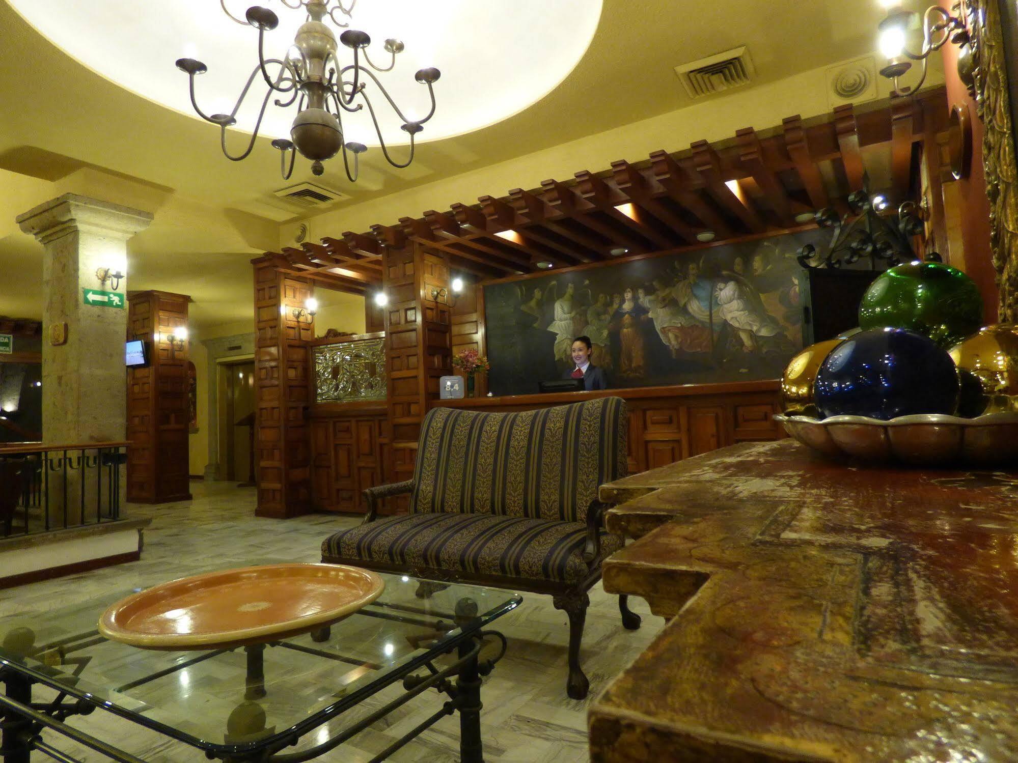 Hotel De Mendoza Guadalajara Exterior photo